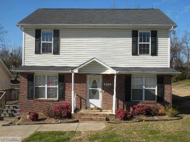 808 Park High Point High Point, NC 27260 - Photo 1 of 12 Exterior Front.