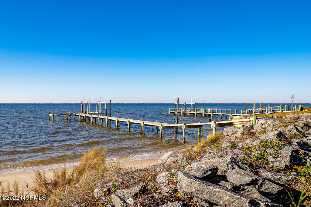 961 Becton Road Havelock, NC 28532 - Photo 39 of 42 hog slat dock with boat lift