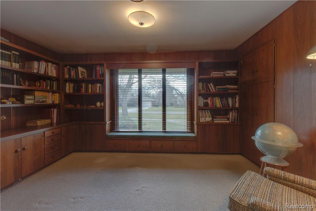 18350 Riverside Drive Franklin, MI 48025 - Photo 20 of 53 Library/Study