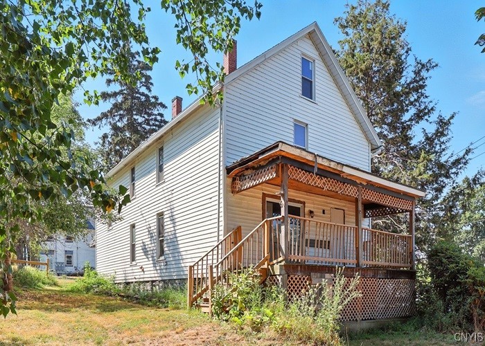 8 Monroe Street Hanover, NY 14136 - Photo 4 of 20