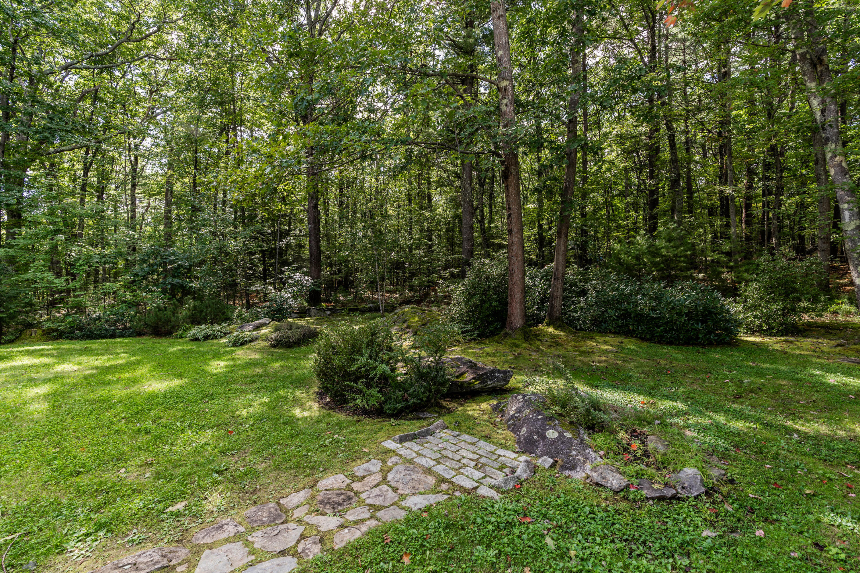 44 Middle Road Falmouth, ME 04105 - Photo 25 of 33 44 Middle Road