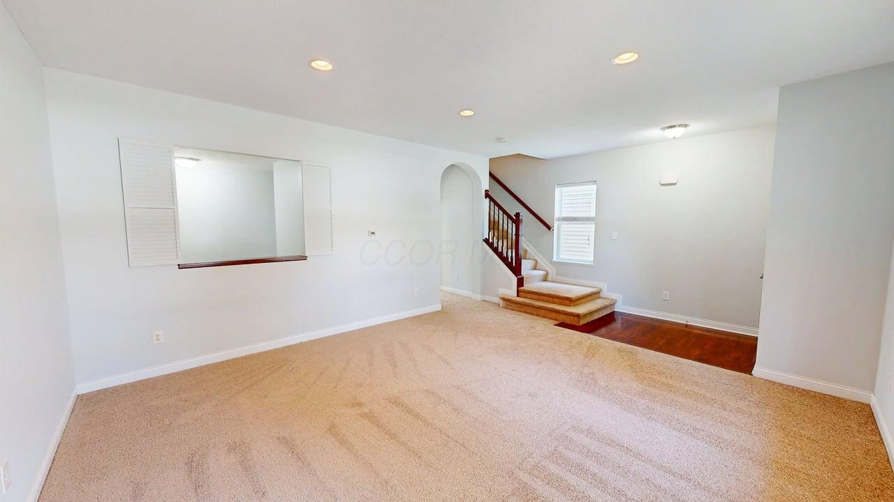 5597 Lantos Road Dublin, OH 43016 - Photo 4 of 32 5597-Lantos-Rd-08072025_061306