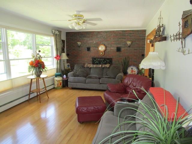 511 Dow Road Orrington, ME 04474 - Photo 6 of 28 LIVING ROOM