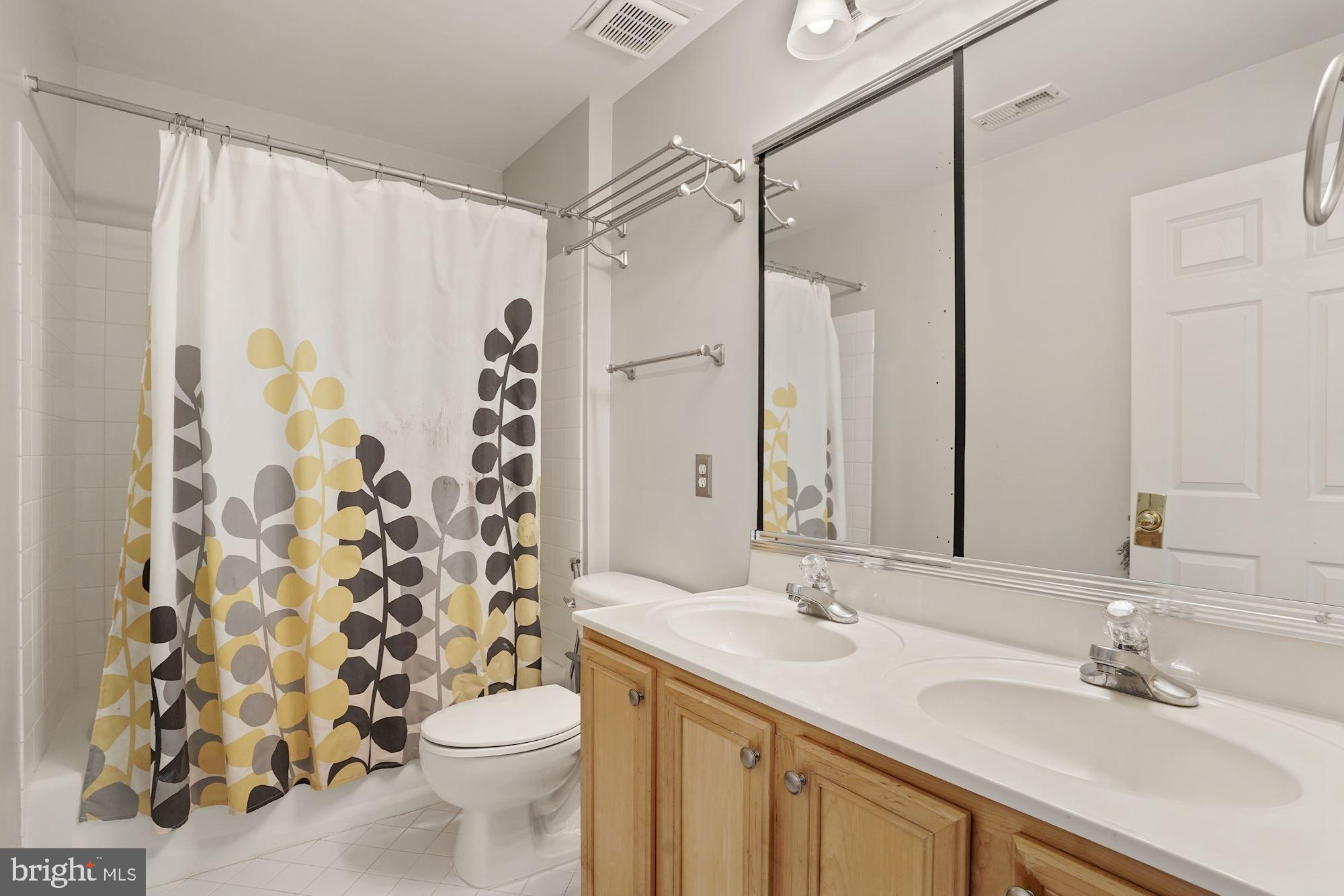 10891 Hunter Gate Way Reston, VA 20194 - Photo 44 of 75