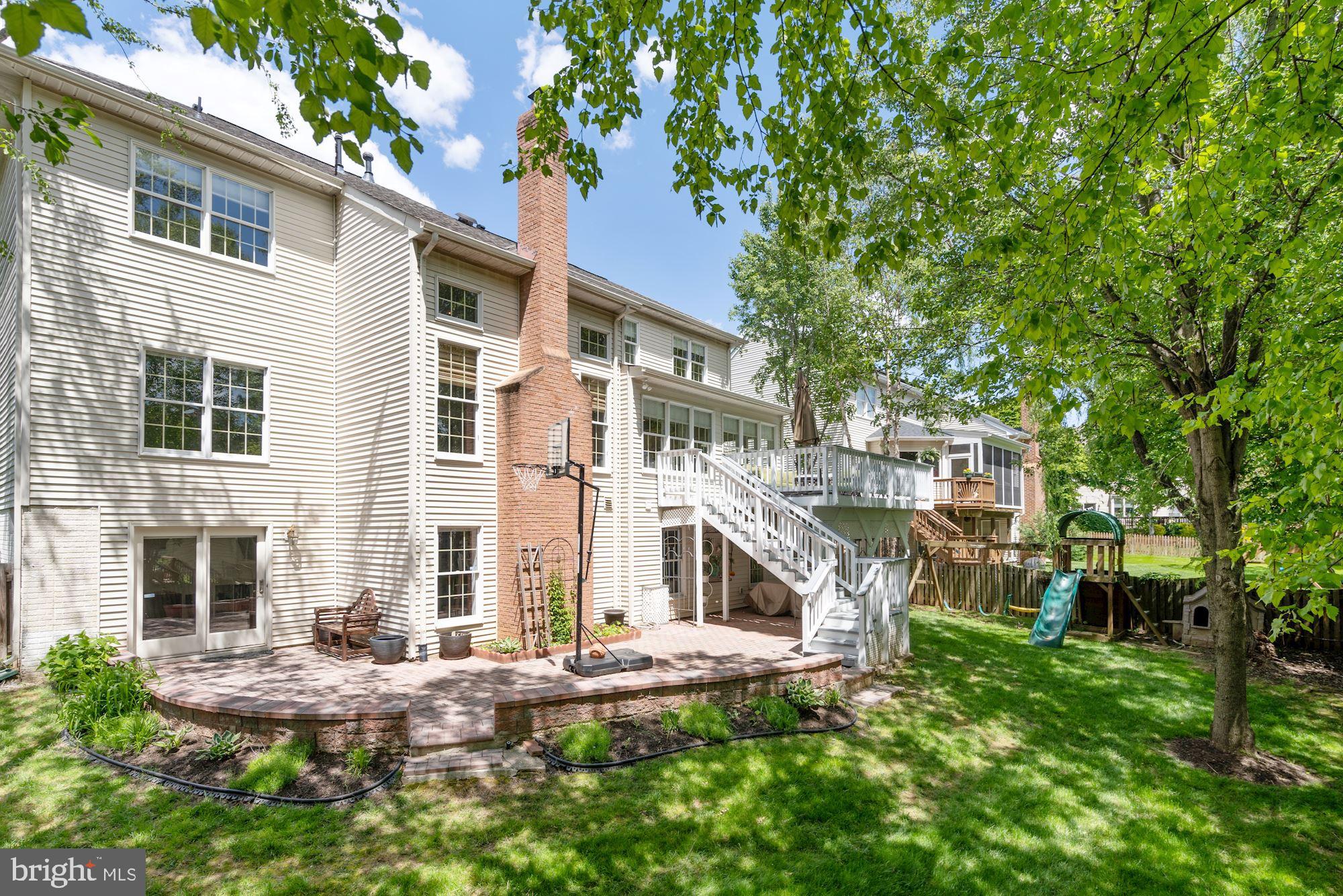 10891 Hunter Gate Way Reston, VA 20194 - Photo 8 of 75
