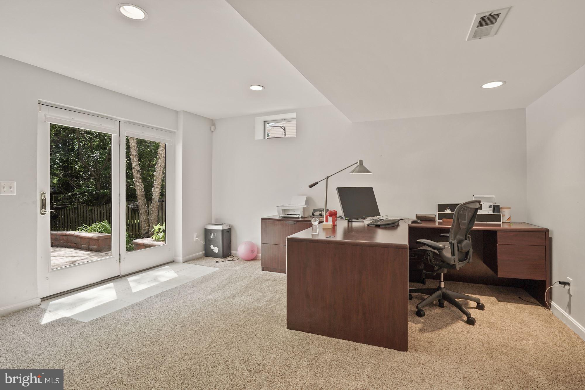 10891 Hunter Gate Way Reston, VA 20194 - Photo 74 of 75
