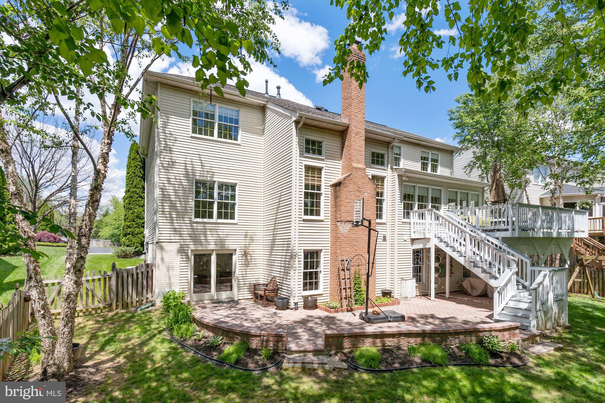 10891 Hunter Gate Way Reston, VA 20194 - Photo 9 of 75