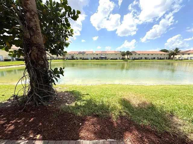 $415,000 | Oakland Grove, Oakland Park, FL 33309