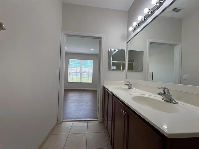 $415,000 | Oakland Grove, Oakland Park, FL 33309