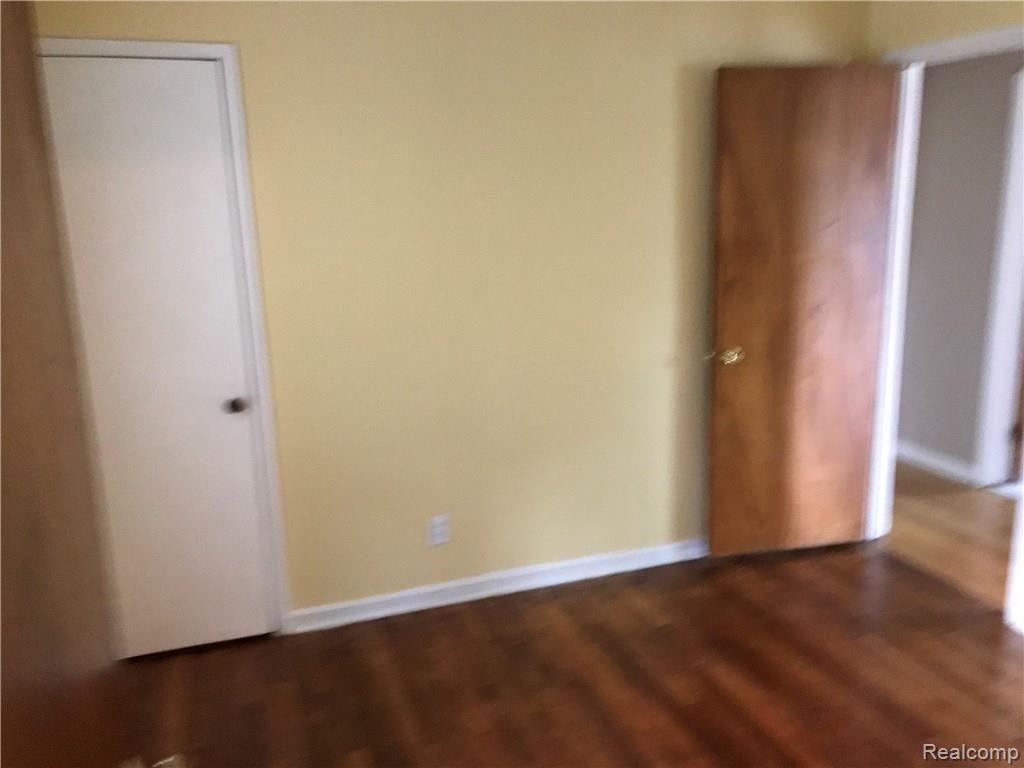 14030 Farmington Road Livonia, MI 48154 - Photo 5 of 13 IMG_0239.JPG