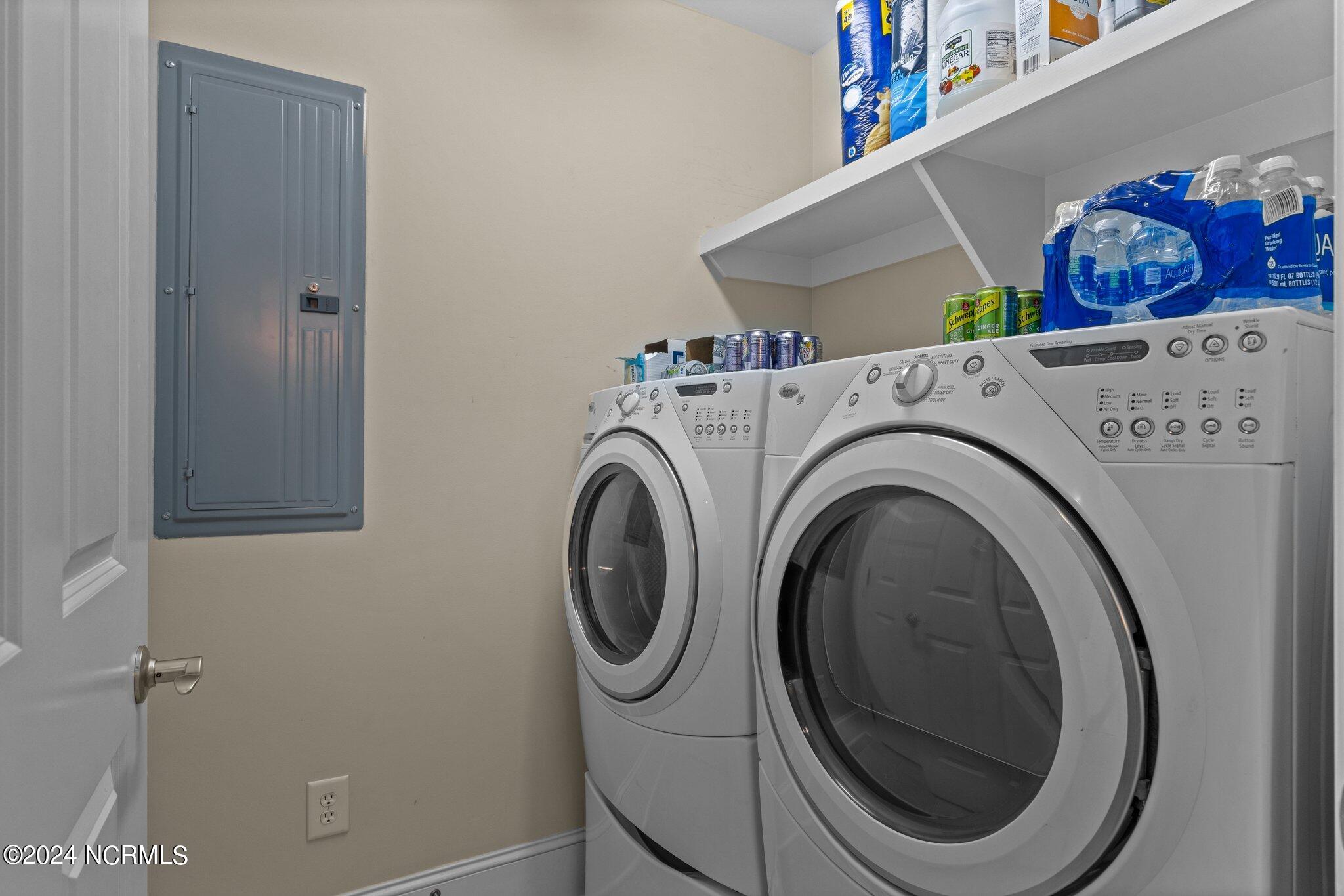 1435 Salter Path Road, Unit D4 Indian Beach, NC 28512 - Photo 25 of 64 Washer/Dryer Convey