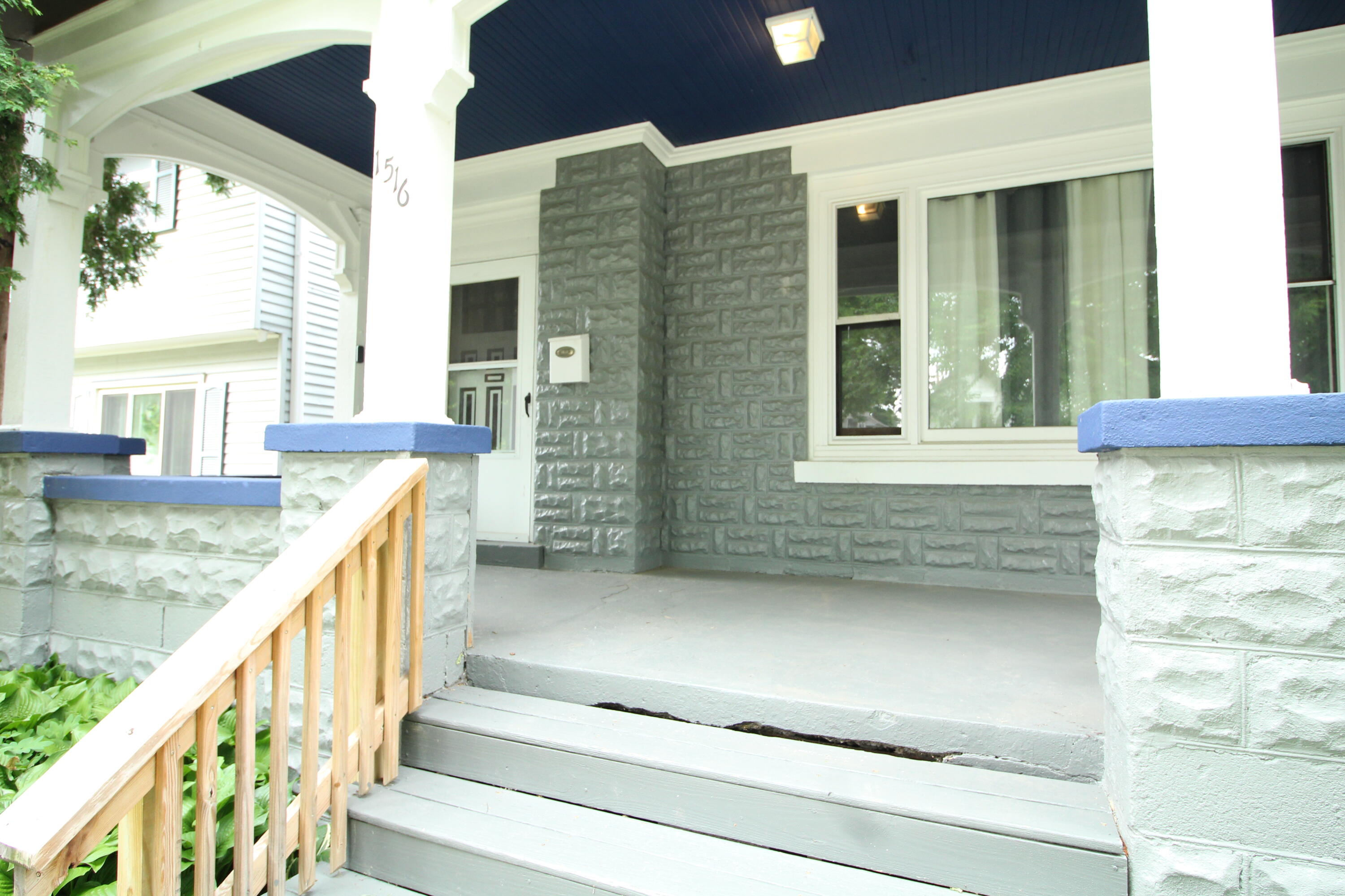 1516 South 78th Street Milwaukee, WI 53214 - Photo 3 of 53 Porch