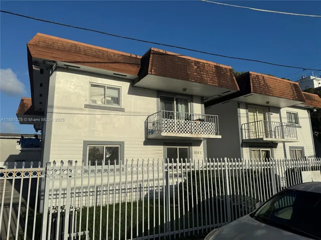 $2,050 | 8045 Northeast 1st Avenue, Unit 2, Miami, FL 33138