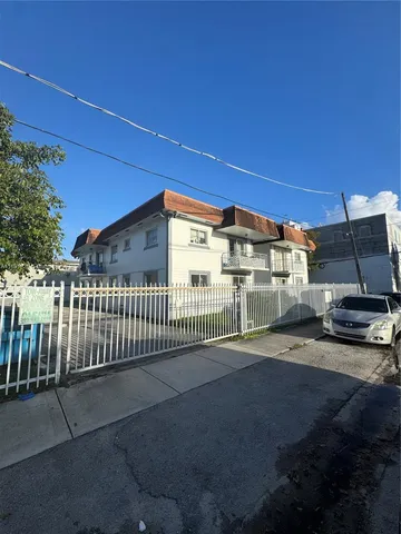 $2,050 | 8045 Northeast 1st Avenue, Unit 2, Miami, FL 33138