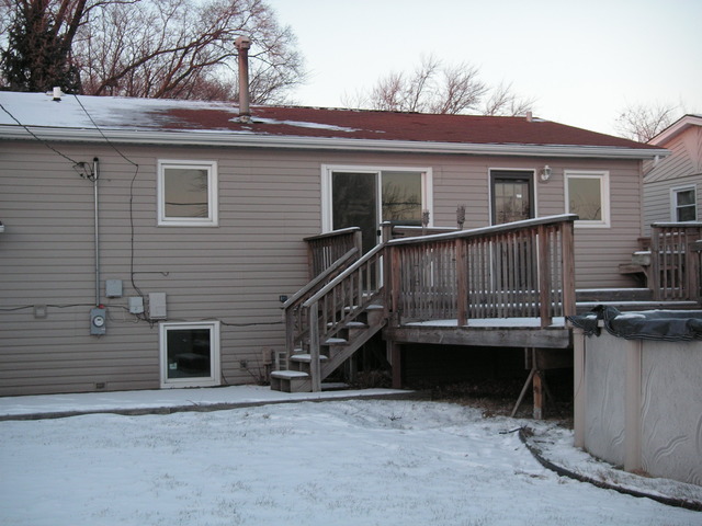 5935 Essex Road Oak Forest, IL 60452 - Photo 3 of 13