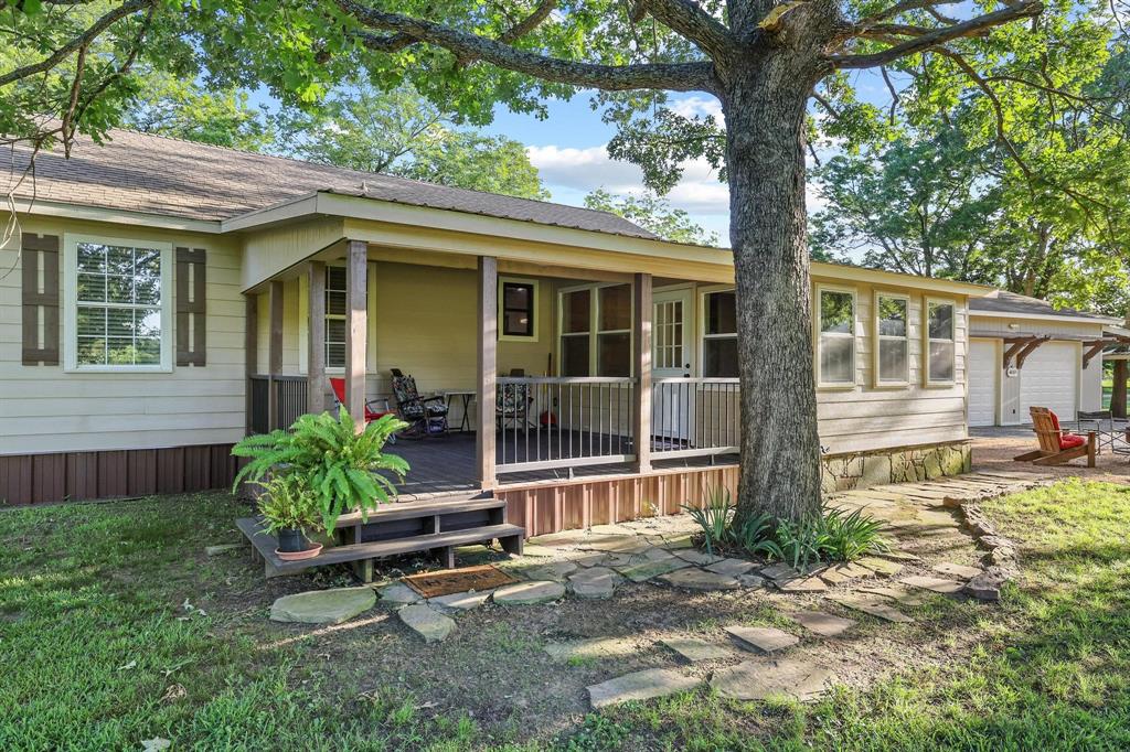 1045 Middle Road Denison, TX 75021 - Photo 31 of 39