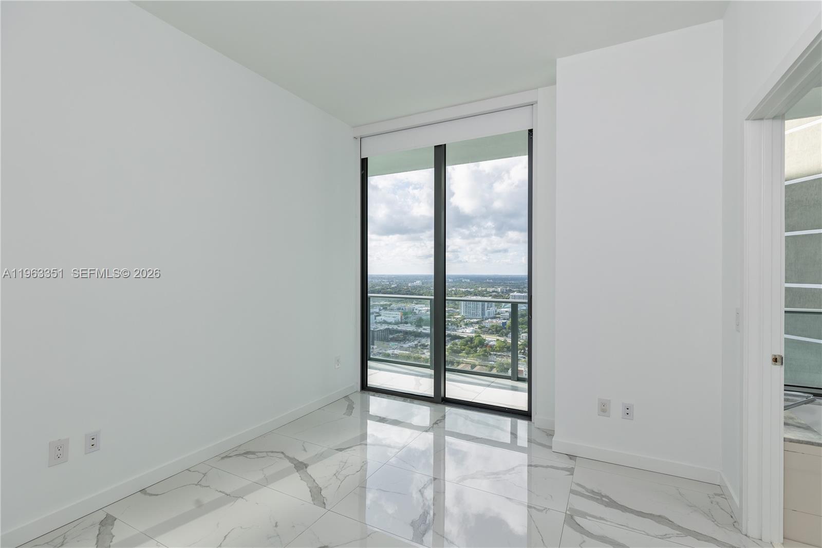 480 Northeast 31st Street, Unit 3307 Miami, FL 33137 - Photo 9 of 29