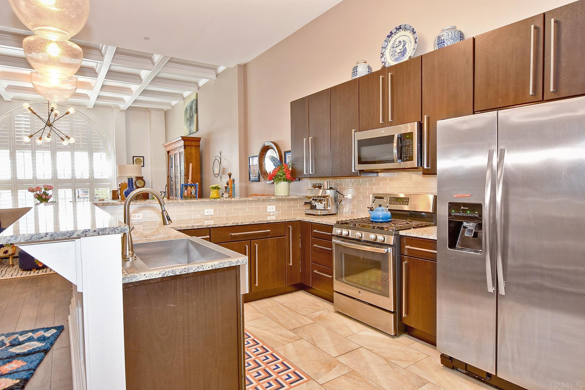 300 Main Street, Unit 1B Evansville, IN 47708 - Photo 6 of 16