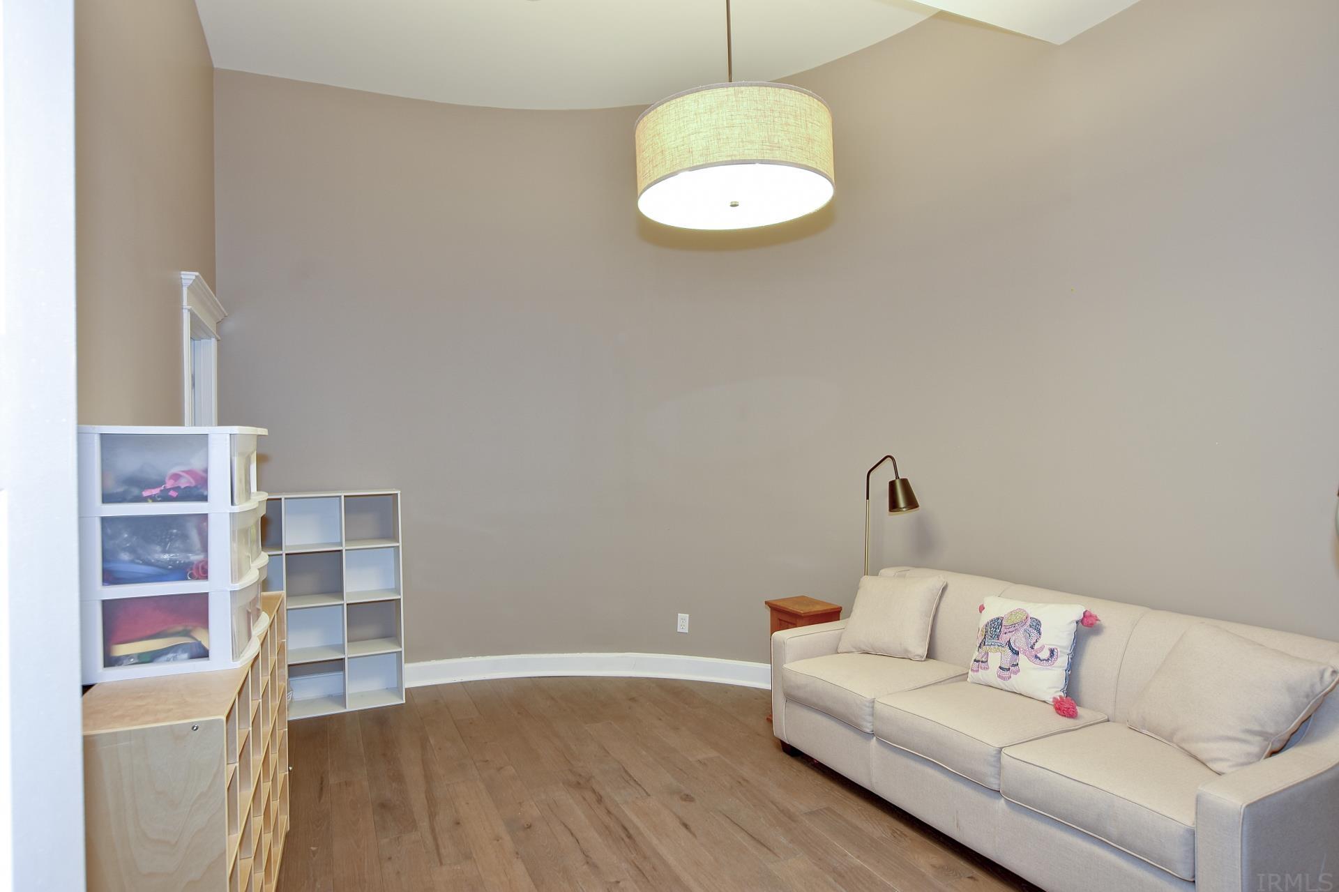 300 Main Street, Unit 1B Evansville, IN 47708 - Photo 10 of 16