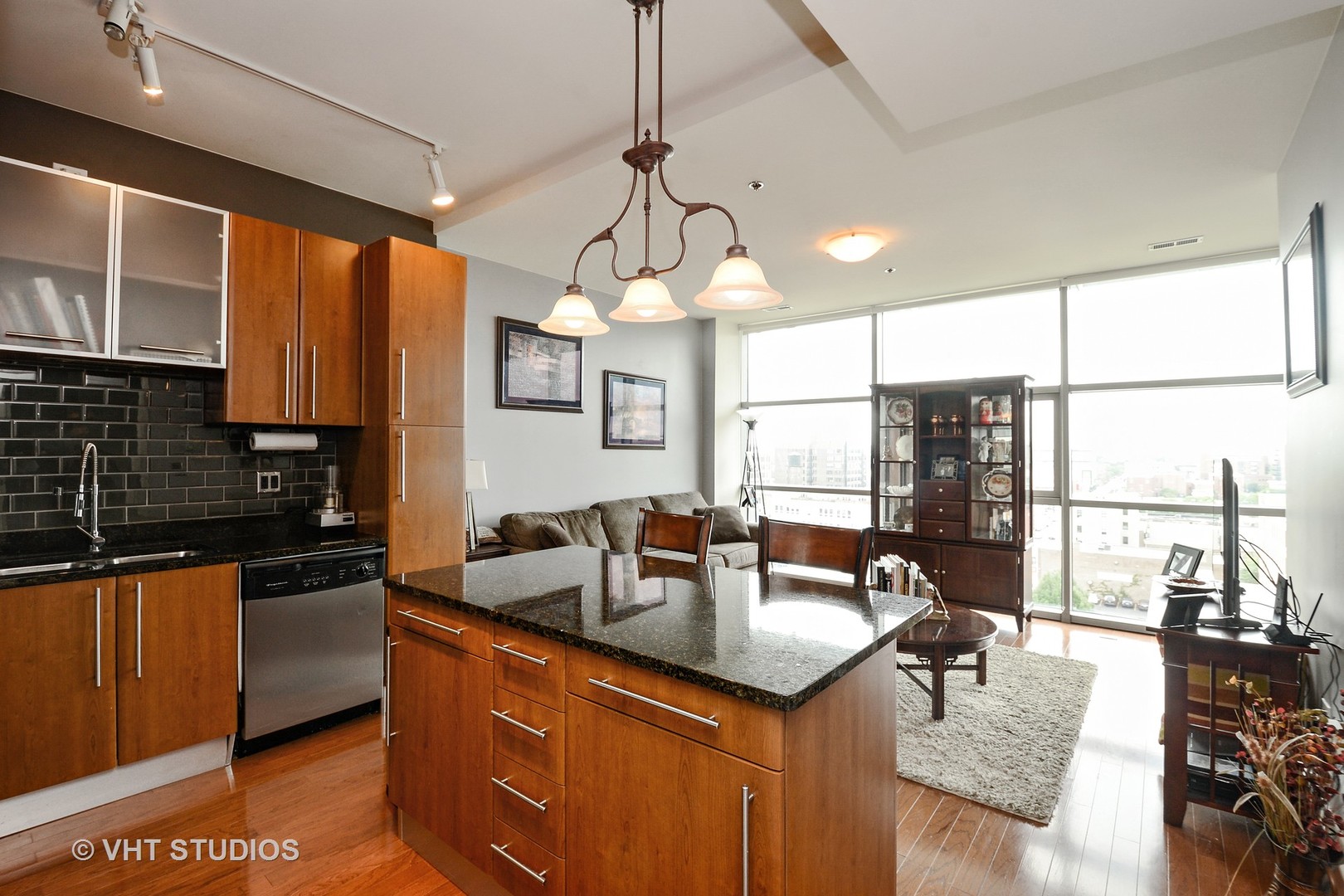 225 South Sangamon Street, Unit 909 Chicago, IL 60607 - Photo 8 of 21