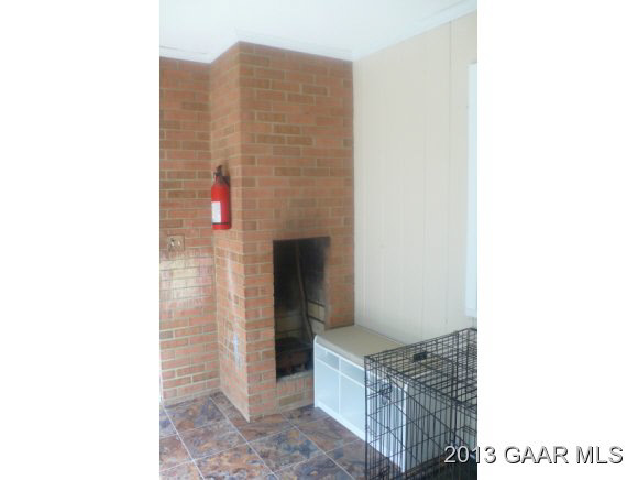 1333 Chatham Road Waynesboro, VA 22980 - Photo 16 of 24 Gallery Image 16