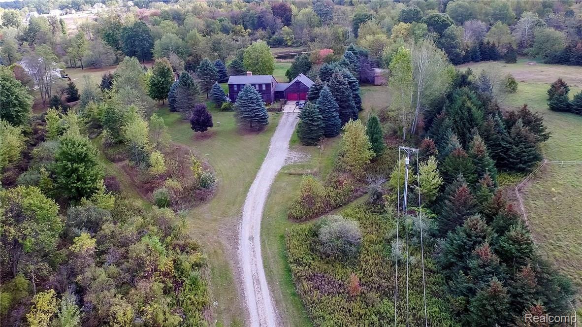 4533 Bentley Lake Road Howell, MI 48843 - Photo 49 of 63 DJI_0866.jpg