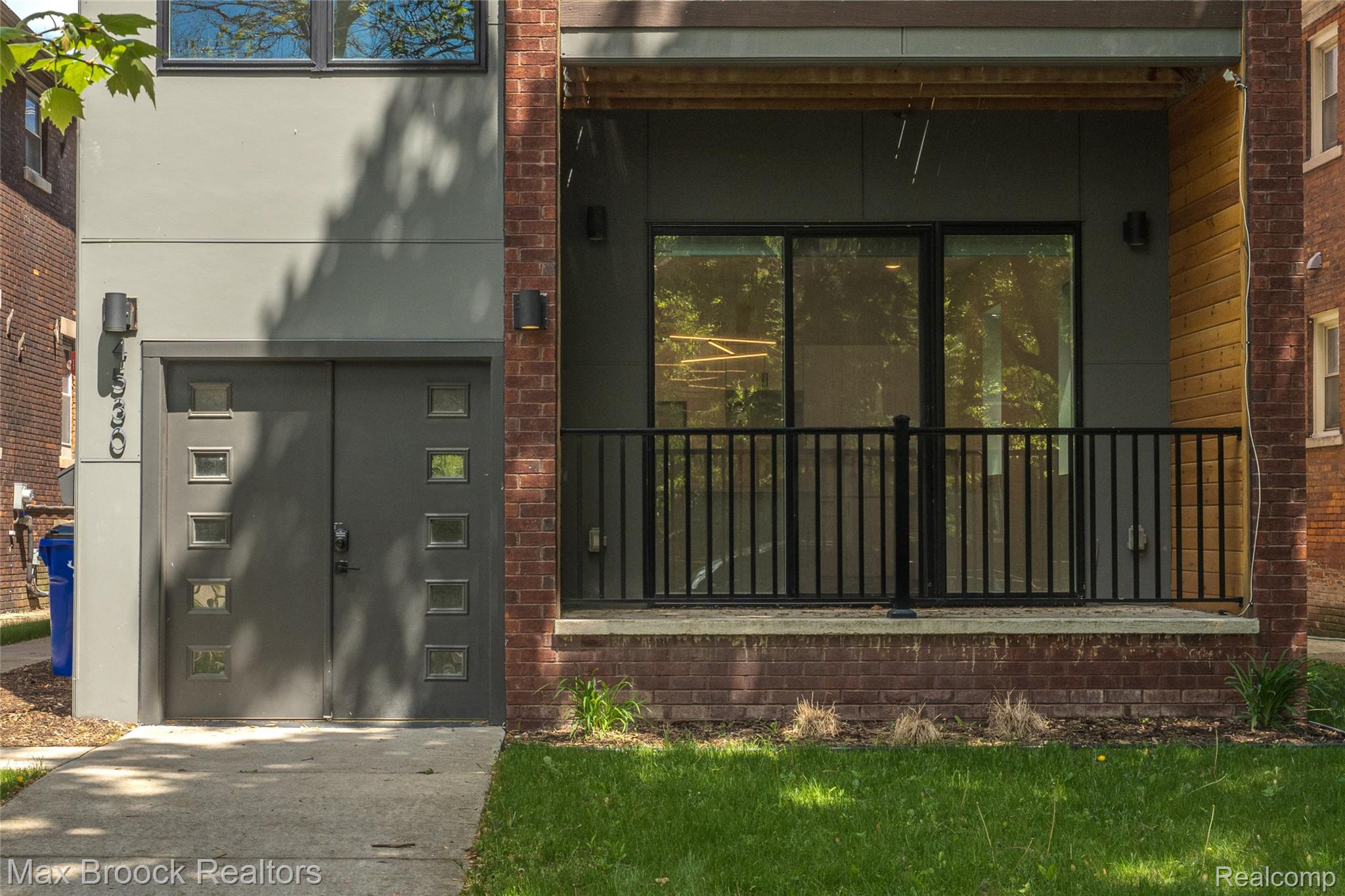 4530 Commonwealth Street, Unit 1 Detroit, MI 48208 - Photo 8 of 66 v511624_5.jpg