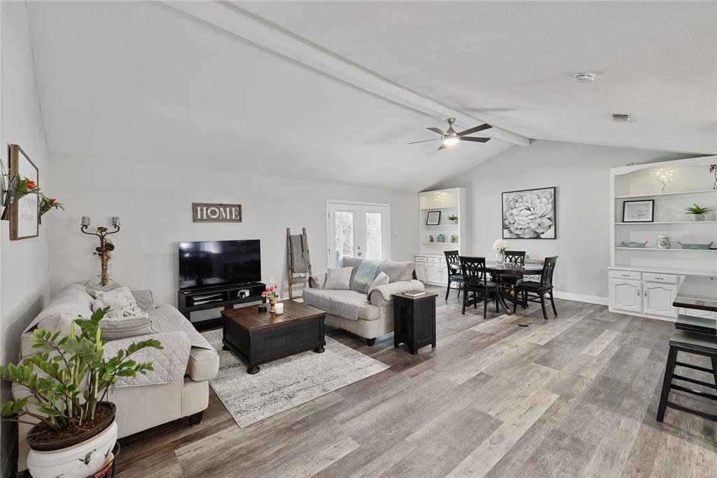 225 Timber Ridge Circle Burleson, TX 76028 - Photo 4 of 30