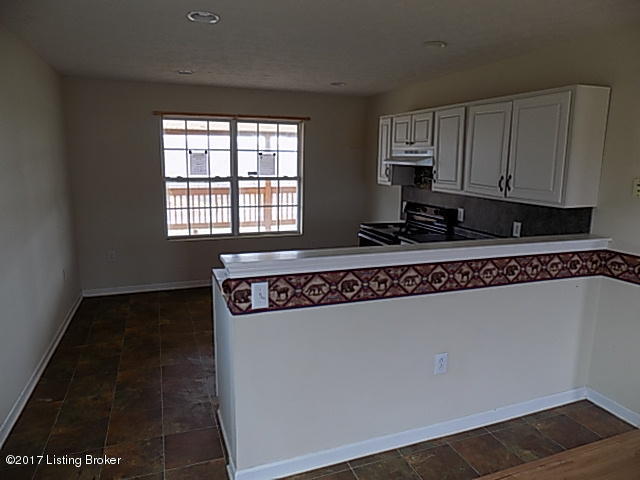 2171 Lebanon Ridge Road Frankfort, KY 40601 - Photo 7 of 18 DSCN9520