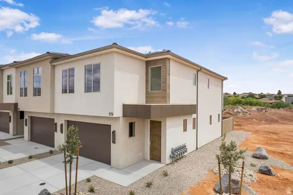 $460,000 | 996 Manen Street, Washington, UT 84780
