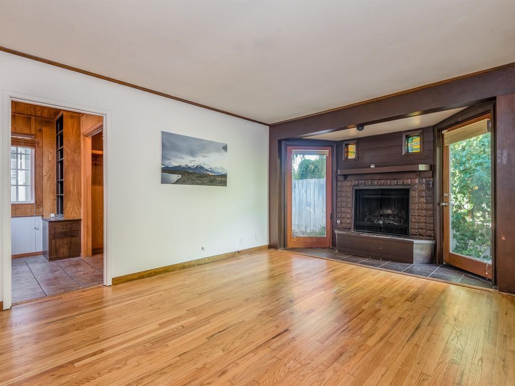 814 Weldon Road Santa Barbara, CA 93109 - Photo 11 of 19 Third Bedroom w/ Fireplace