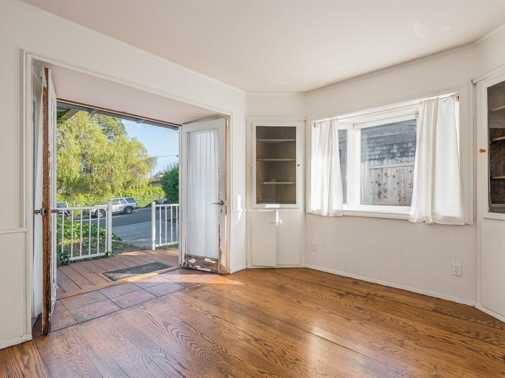 814 Weldon Road Santa Barbara, CA 93109 - Photo 5 of 19 Formal Dining w/ Exterior Access