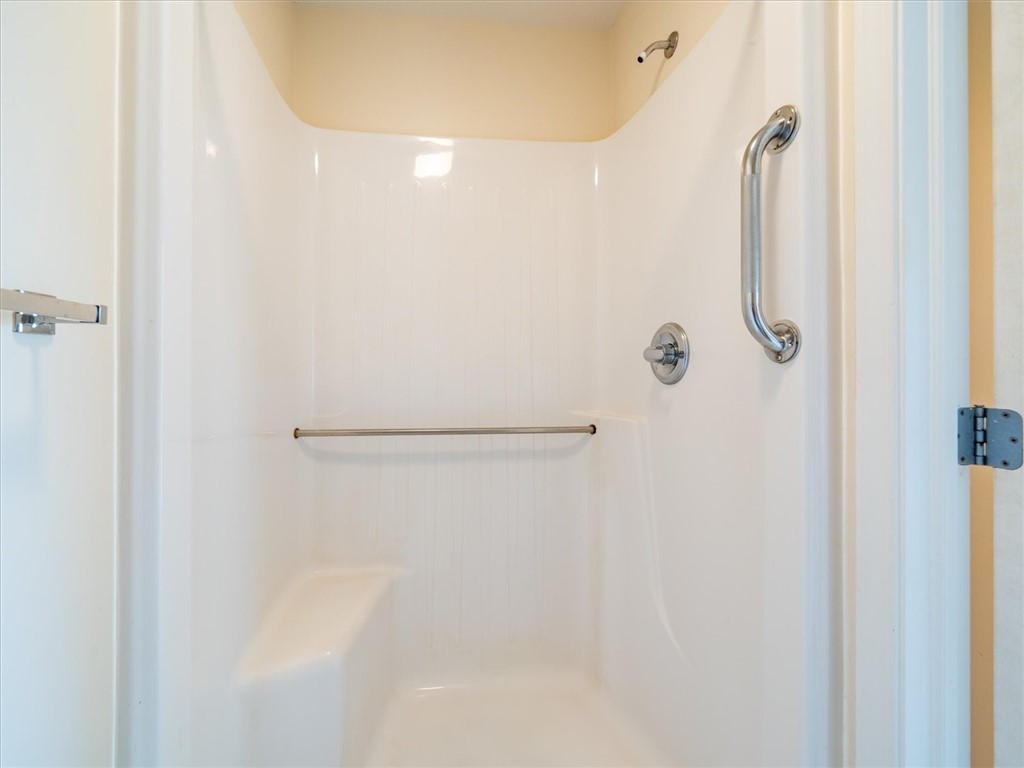 16 Kirkdale Circle Greece, NY 14612 - Photo 10 of 24