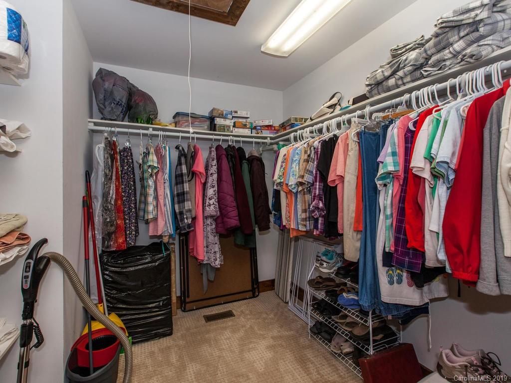 747 Ben Clark Road Marshall, NC 28753 - Photo 17 of 41 Gallery Image 17