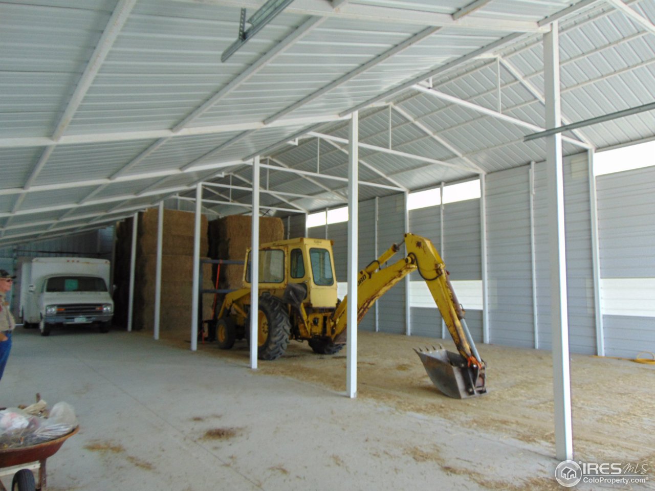 11 East Ranch Road Wiggins, CO 80654 - Photo 5 of 20 inside barn