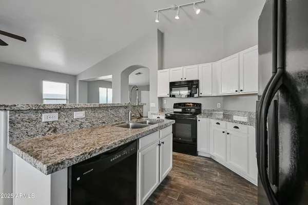 $2,250 | 22830 North 24th Street, Phoenix, AZ 85024