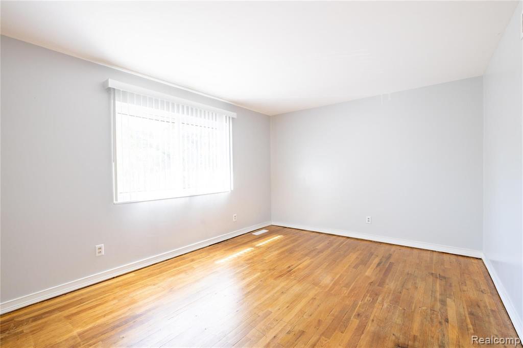 29570 Hoover Road Warren, MI 48093 - Photo 12 of 16