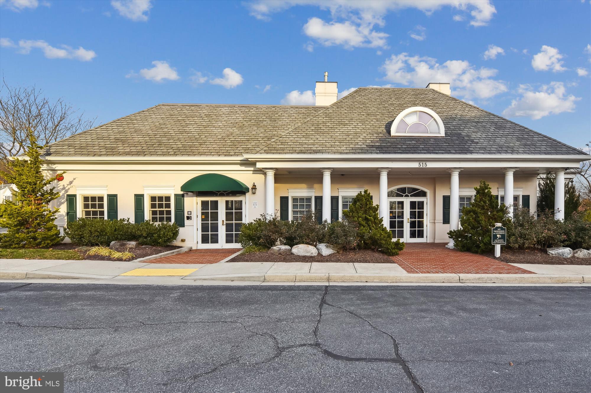 217 Highland Ridge Avenue Gaithersburg, MD 20878 - Photo 24 of 47 Meet the neighbors at the clubhouse