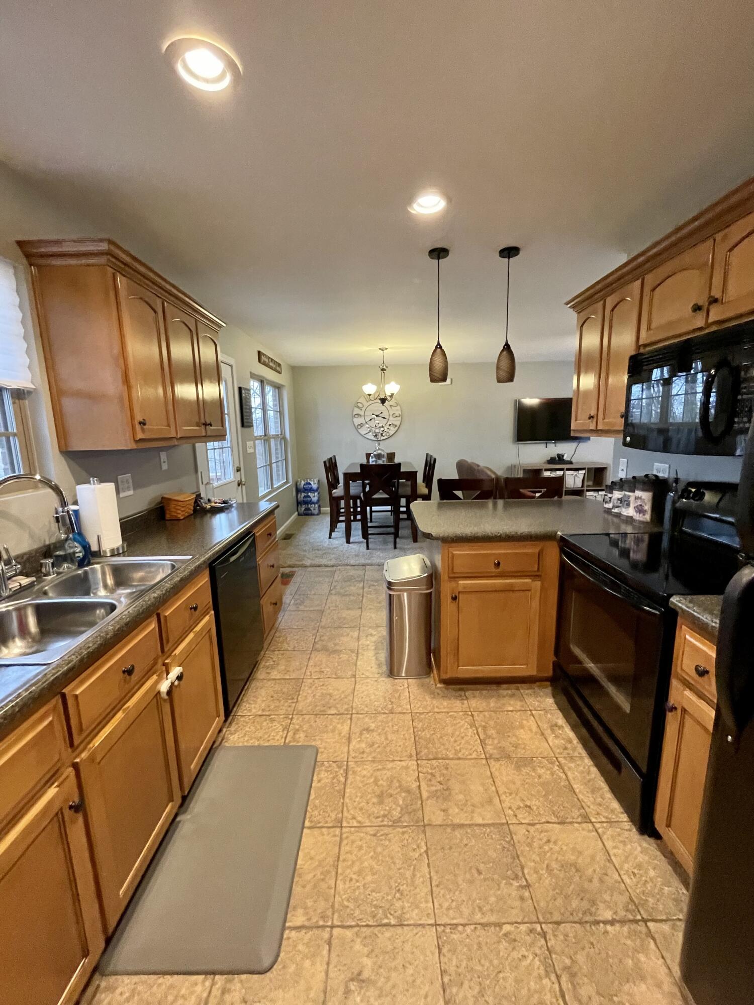 392 Houston Point Subdivision Road Mount Vernon, KY 40456 - Photo 20 of 40 EB14AD5D-AAA3-41B3-997D-9359DE5429B2