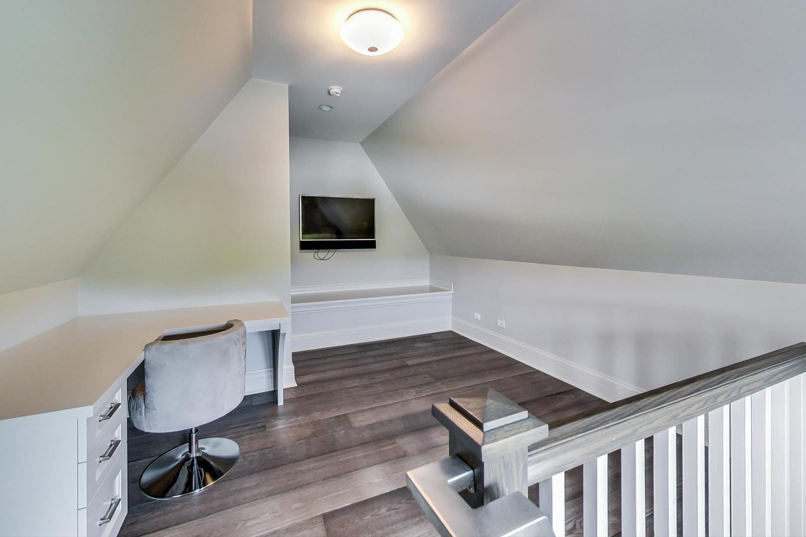 6679 Lee Court Burr Ridge, IL 60527 - Photo 45 of 98