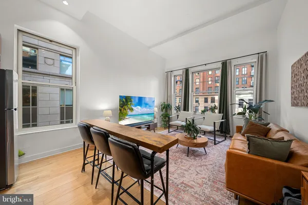 $2,350 | 675 E Street Northwest, Unit 340, Washington, DC 20004