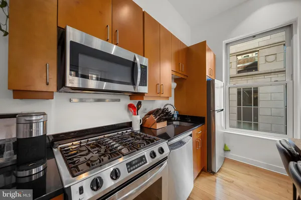 $2,350 | 675 E Street Northwest, Unit 340, Washington, DC 20004