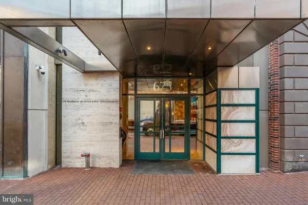 $2,350 | 675 E Street Northwest, Unit 340, Washington, DC 20004