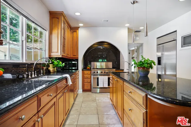 $4,999,500 | 10655 Camarillo Street, Toluca Lake, CA 91602