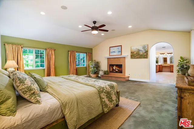 $4,999,500 | 10655 Camarillo Street, Toluca Lake, CA 91602