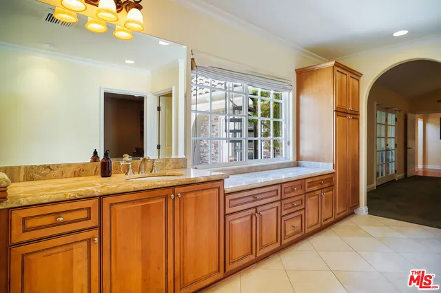 $4,999,500 | 10655 Camarillo Street, Toluca Lake, CA 91602