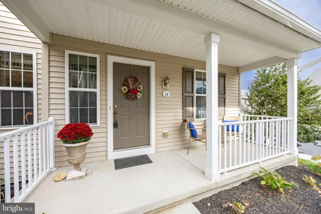 $425,000 | 19 Granite Lane, Unit 4, Chester Springs, PA 19425