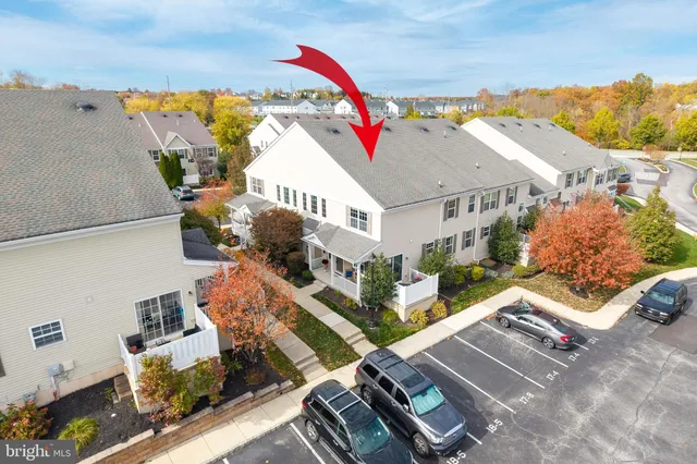 $425,000 | 19 Granite Lane, Unit 4, Chester Springs, PA 19425