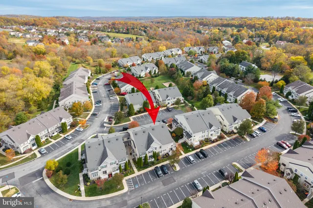 $425,000 | 19 Granite Lane, Unit 4, Chester Springs, PA 19425