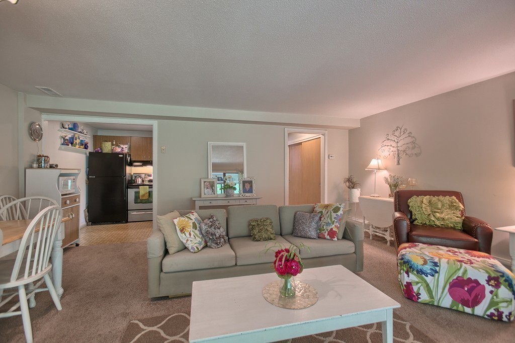 370 Great Road, Unit 7 Acton, MA 01720 - Photo 2 of 18 Gallery Image 2